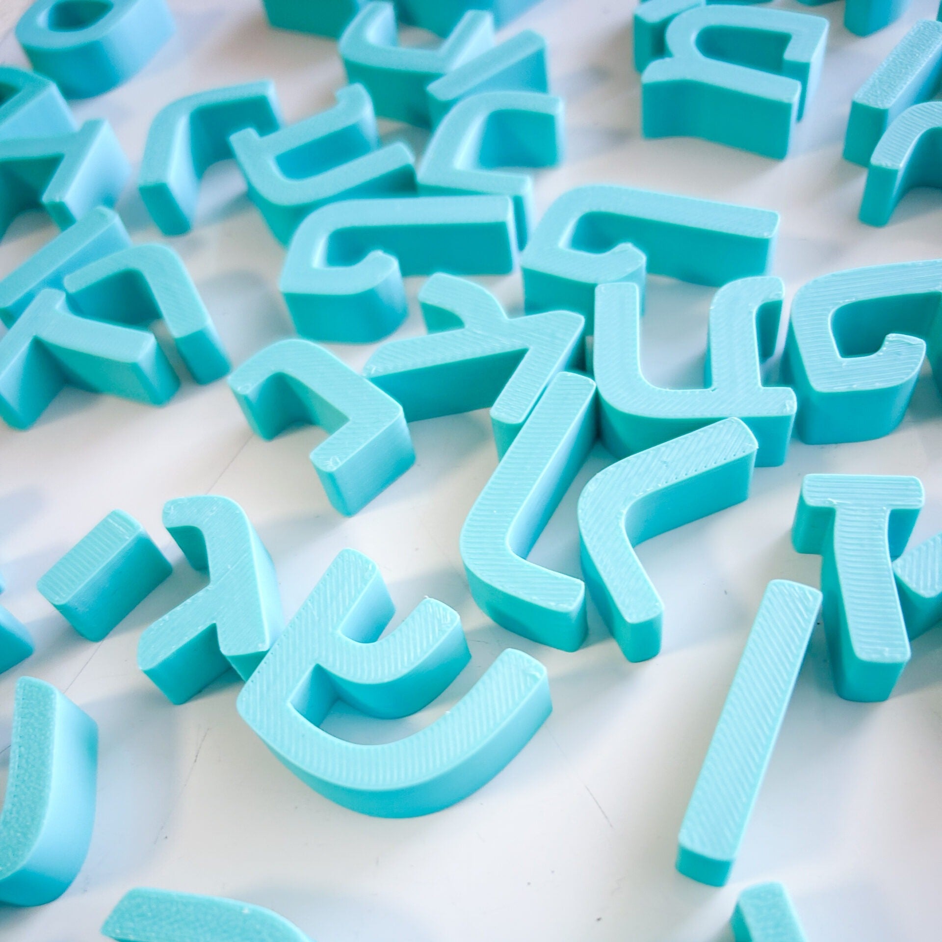 ערכת אותיות בעברית (54 יח׳)